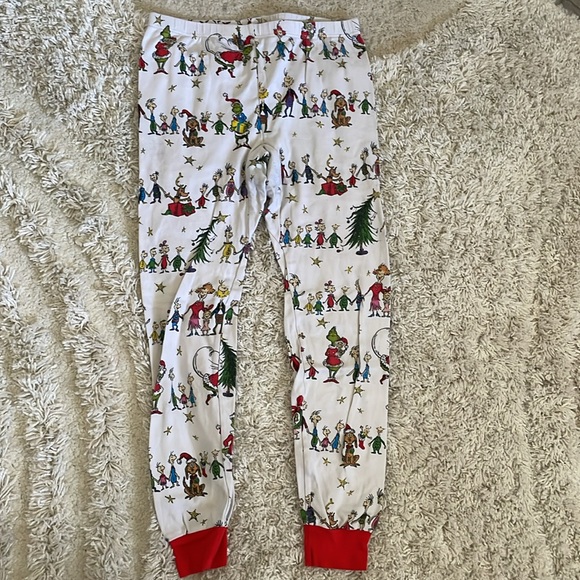 Potterybarn Kids & Adult Women’s Grinch Pj Set - Picture 10 of 11